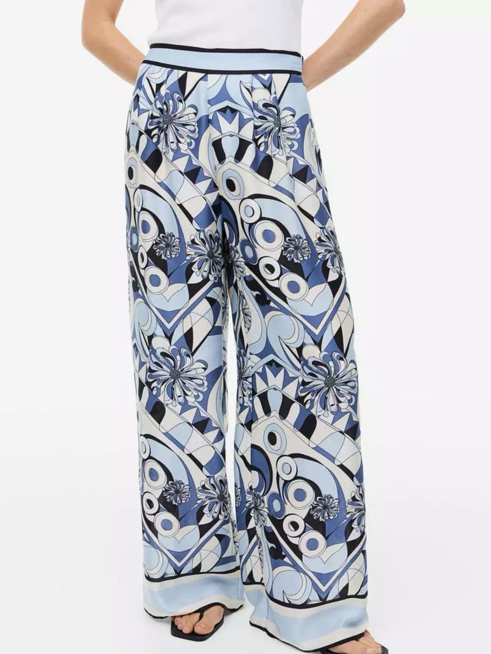 H&M Blue & White Geometric Floral Wide-Leg Pants size 10 - Picture 2 of 12